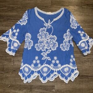 Solitaire Light Blue White Embroidered Shirt Boho Size M